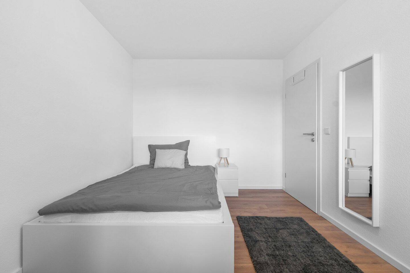 Vollmöblierte Zimmer in moderner 4er-WG (All-Inclusive & Einzugsbereit!) – Frankfurt am Main – Vorschaubild 7
