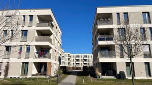 2 ZKB Küche mit Loggia und ebenerdiger TG, Dachwohnung, optimale ÖPNV Anbindung – 81249 München – Vorschaubild 3