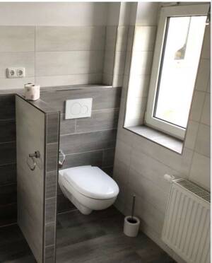 Erstbezug nach Renovierung | 120 m² Familienwohnung mit Terrasse & Gäste-WC – 99510 Apolda – Vorschaubild 3