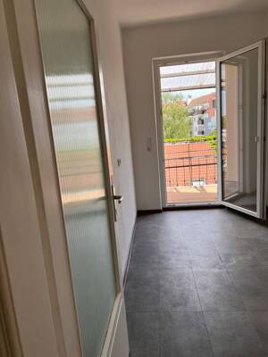 Sanierte 4-Zimmer Altbauwohnung in Fürth-Billinganlage mit Balkon und bester Anbindung – 90766 Fürth – Vorschaubild 5