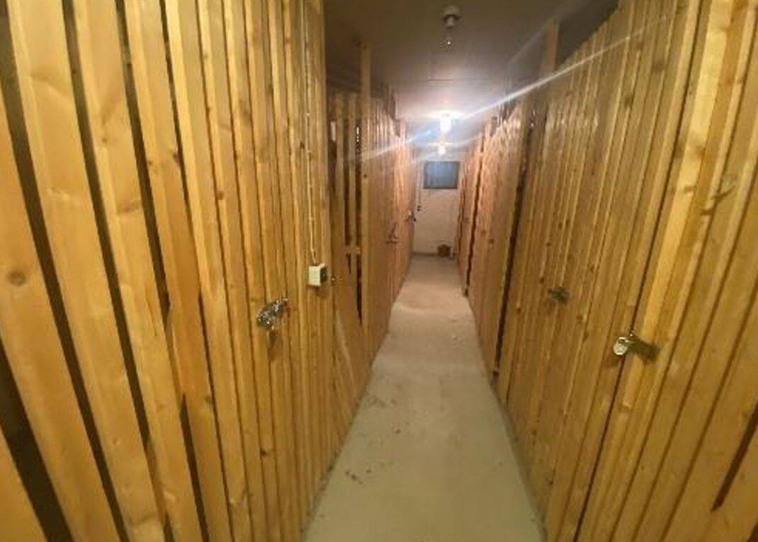 Möbliertes Apartment in grünen, hier wachen Sie nicht vom Verkehrslärm auf, sondern vom Gesang der Vögel. – Augsburg – Vorschaubild 8