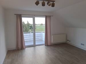 3 Zi.-Dachgeschoss Wohnung Ochsenwerder Landscheideweg 188 in 21037 Hamburg - Ein Angebot von IVD-HAUSVERWALTUNG GERD VON DER HEIDE Immobilien GmbH – 21037 Hamburg – Vorschaubild 6
