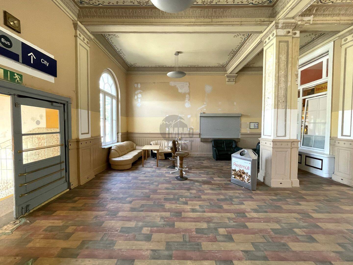 DER BAHNHOF BÜTZOW: WO HISTORISCHE ARCHITEKTUR AUF DIE RENDITE DER ZUKUNFT TRIFFT – Bützow – Vorschaubild 8