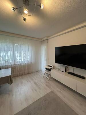 Renovierte 3-Zimmer-Wohnung mit Balkon in Obermeiderich – Ideal für Eigennutzer oder Kapitalanleger – 47137 Duisburg – Vorschaubild 2