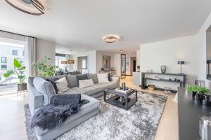 Exklusive Luxuswohnung in Bestlage mit zwei Balkonen und Teilmeerblick! – 23570 Lübeck – Vorschaubild 8