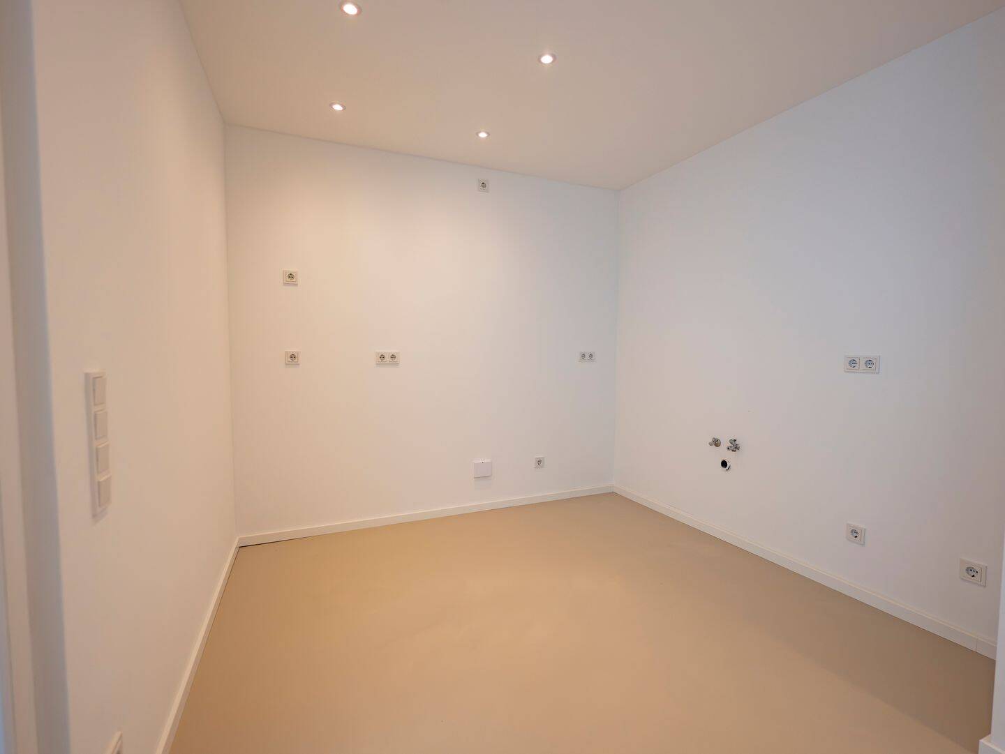 Exklusive Designerwohnung mit Atrium in Bestlage der Kölner Altstadt, direkt am Rhein! – Köln – Vorschaubild 8