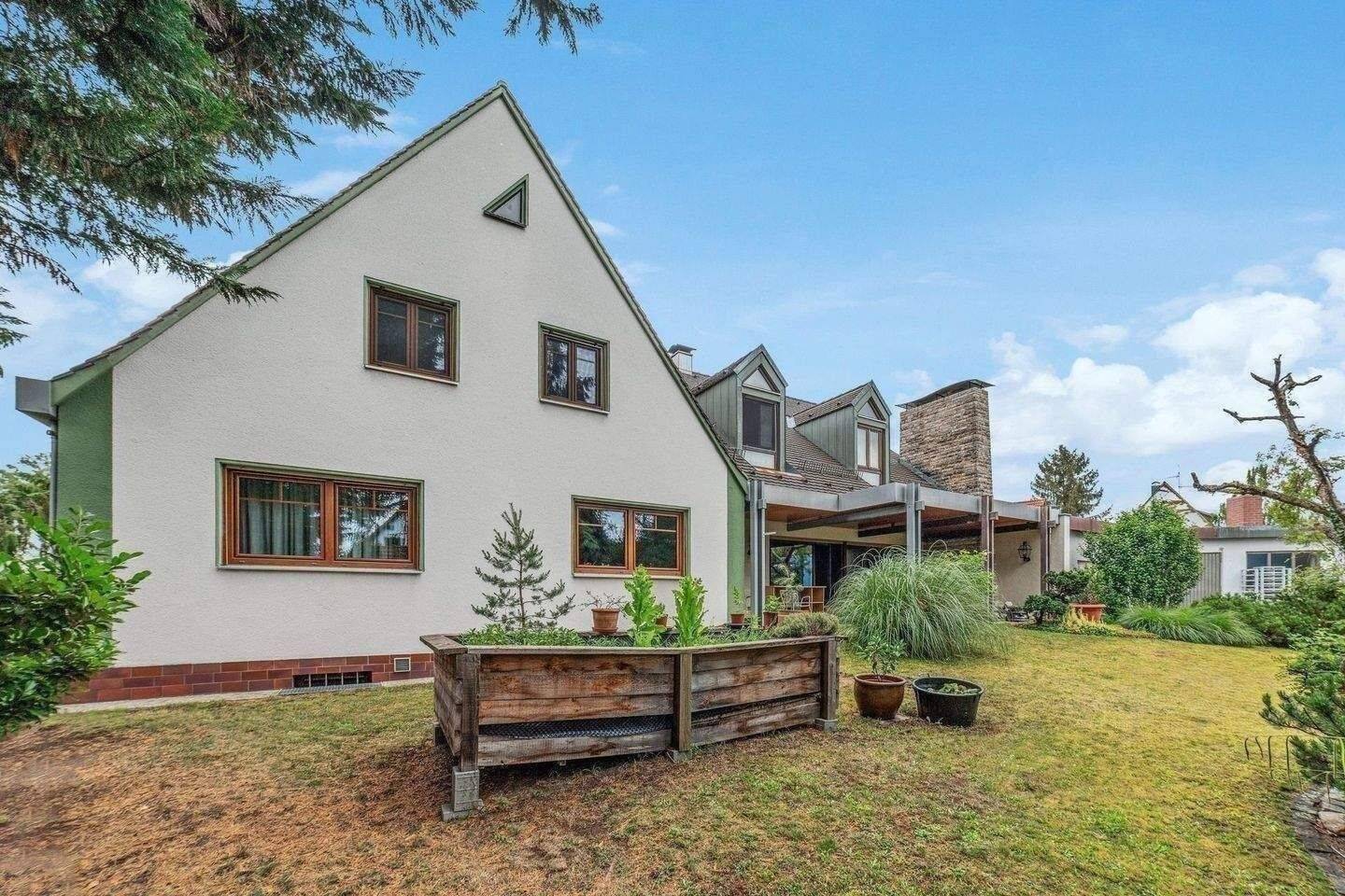 Mehrfamilienhaus mit Laden, Werkstatt und vielen Extras auf herrlich großem Grundstück