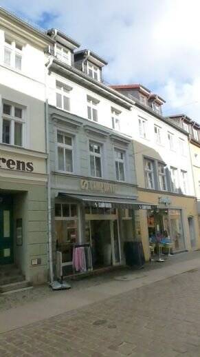 Schöne, geräumige 1-Zimmer Wohnung in der Fußgängerzone in Stralsund
