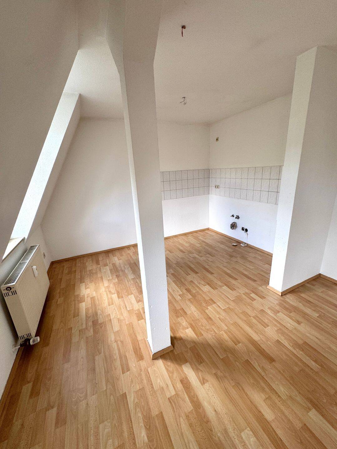 ==2.Zimmer-Dachgeschosswohnung in Gera== – Gera – Vorschaubild 3
