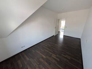 ++ wohnen über den Dächern der Stadt: charmante 3-Raum Wohnung als Maisonette ++ – 8056 Zwickau – Vorschaubild 9