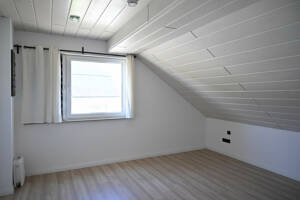 Charmante Dachwohnung mit sonniger Dachterrasse – 45357 Essen – Vorschaubild 7