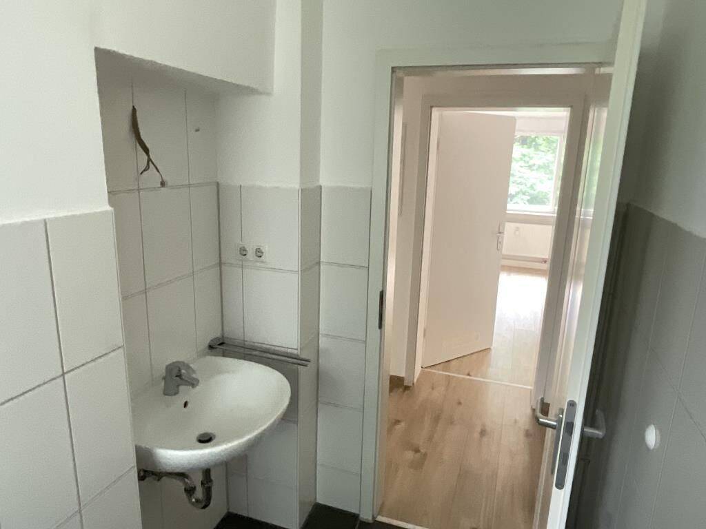 2-Zimmer-Wohnung mit großem Balkon in Duisburg Wanheimerort – Duisburg – Vorschaubild 6