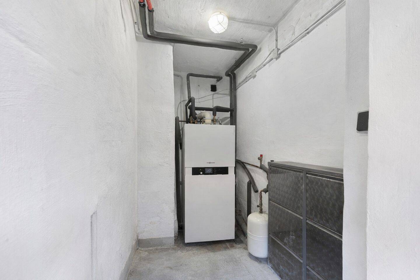 Gepflegtes Einfamilienhaus mit Terrasse, Balkon und Garage in Bad Lippspringe – Bad Lippspringe – Vorschaubild 9