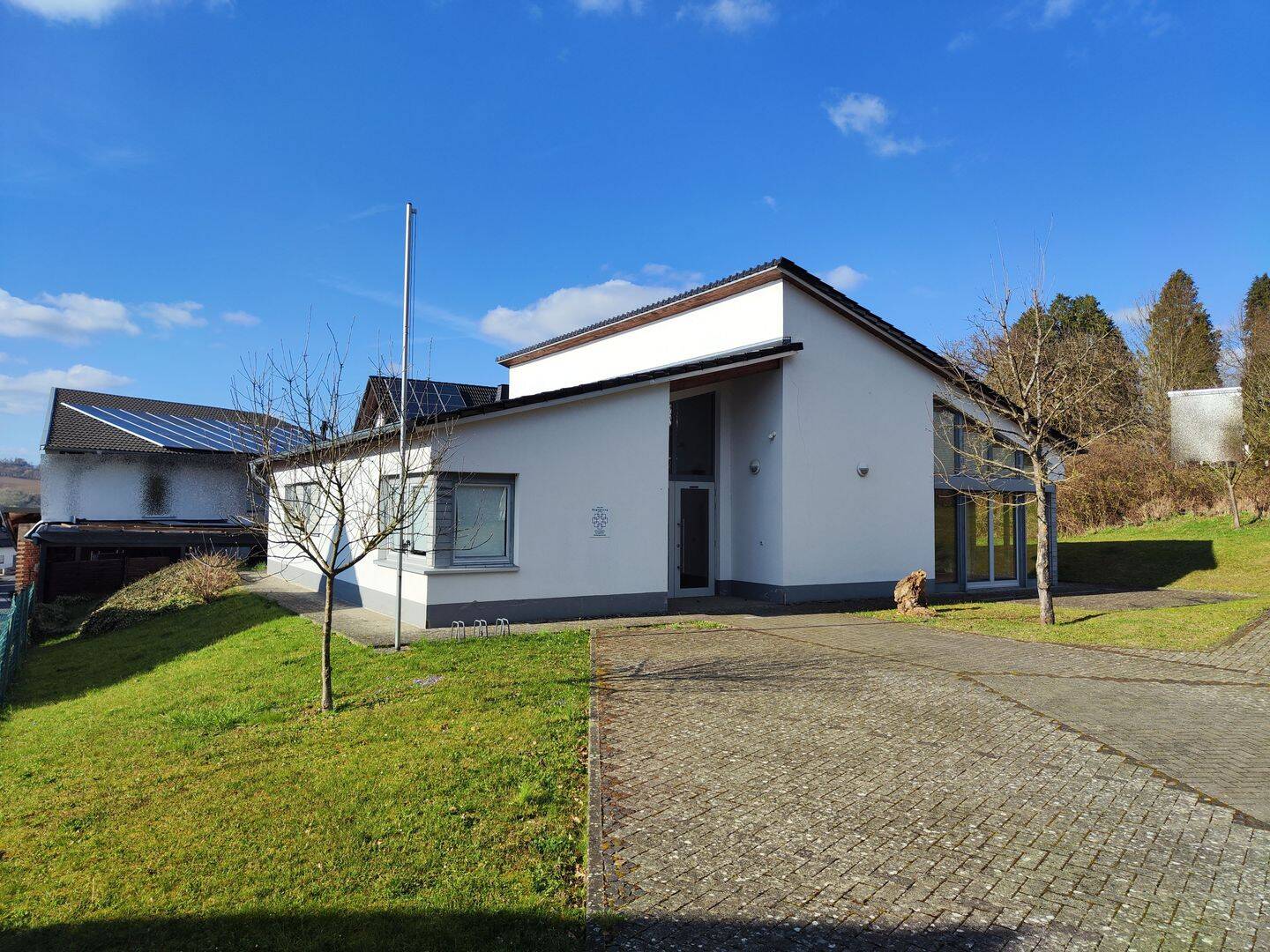 Wohnen auf einer Ebene in Löhnberg-Selters – Löhnberg – Bild 1 von 9