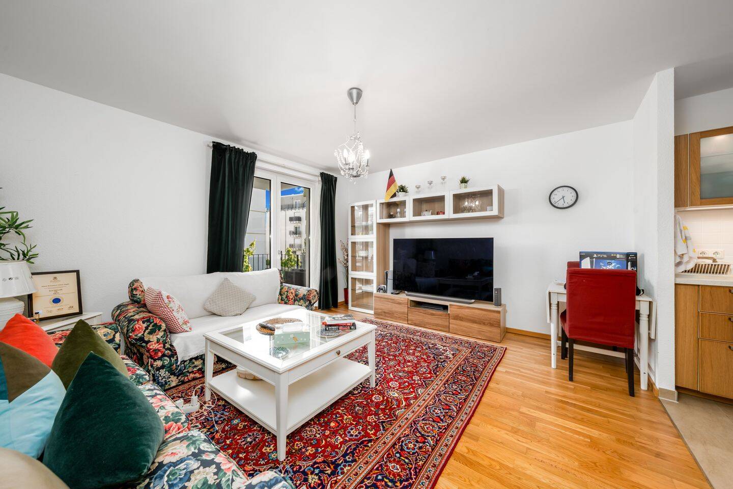 Barrierefreie Neubau-Wohnung mit Sonnenbalkon in gepflegtem Ensemble – Berlin – Vorschaubild 4