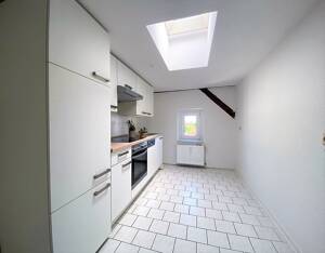 SOMMERDEAL-2 MONATE MIETE FREI!!! INDIVIDUELLES DACHGESCHOSS MIT EINBAUKÜCHE – 39108 Magdeburg – Vorschaubild 1