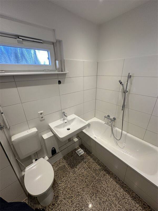 Tegel-Reinickendorf - SOFORT FREI - Top modernisiert - Garten-Idyll mit Frühstücksbalkon – Berlin – Vorschaubild 7