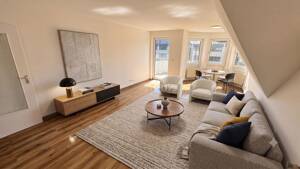 Versteckte Oase über der Stadt: Großzügiges 2-Zimmer-Refugium in Lokstedt (Provisionsfrei)