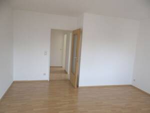 Attraktive, helle OG-Wohnung - auch für Student/en/innen - 2 ZKB + Küchenzeile - in Bielefeld-Senne – 33659 Bielefeld – Vorschaubild 2
