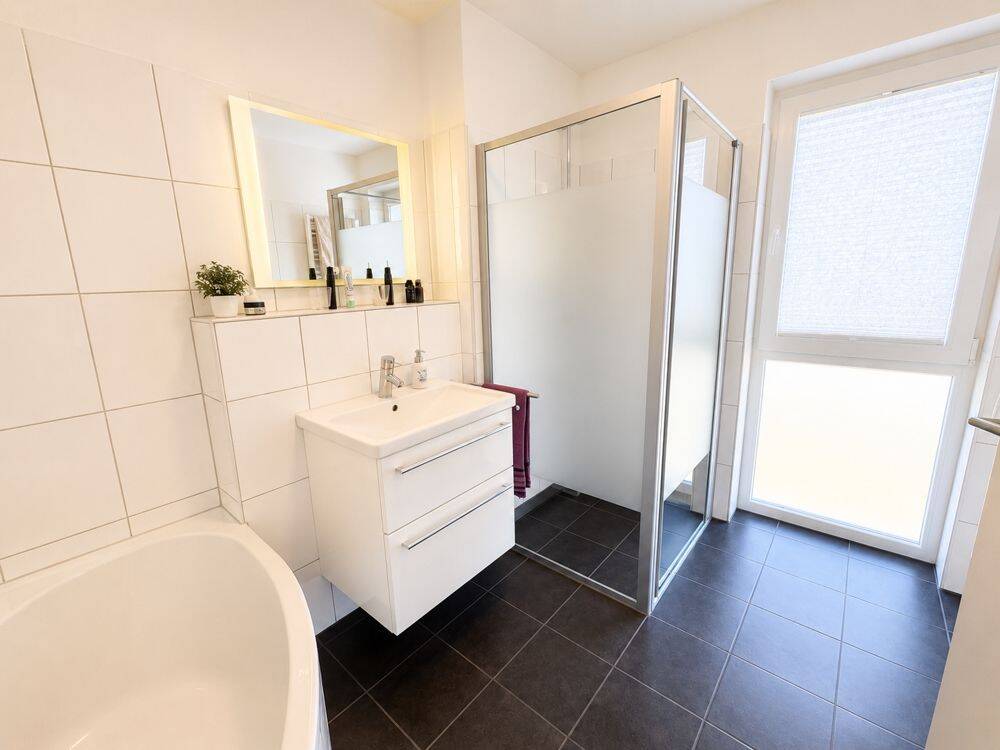 Wohntraum in Wuppertal-Katernberg - Moderne 4-Zimmer-Wohnung mit Aufzug – Wuppertal – Vorschaubild 9