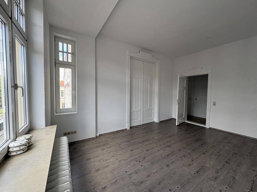 Renovierte 3-Zimmer-Wohnung mit Altbaucharme in Bremerhaven – Bremerhaven – Vorschaubild 3