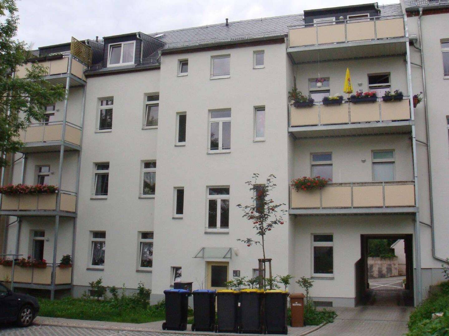 Mieter ab 1.8. gesucht - Küche am Wohnzimmer -sonniger Balkon u.v.m. – Chemnitz – Vorschaubild 2