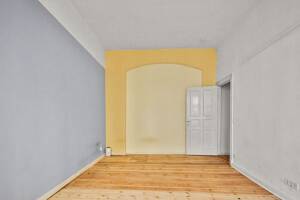 Bezugsfreies Apartment im Seitenflügel, beliebte Lage in Schöneberg – 10827 Berlin – Vorschaubild 4