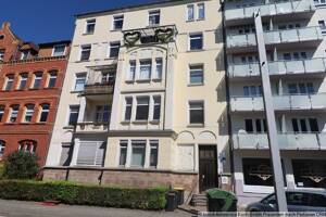 Familienfreundliche Wohnung mit 5 Zimmern in der Wilhemshöherallee zu vermieten
