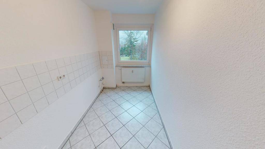 Lichterhellte 3-Raum-Wohnung mit Balkon