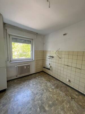 Geräumige 4-Zimmer-Wohnung mit Loggia – 76135 Karlsruhe – Vorschaubild 3
