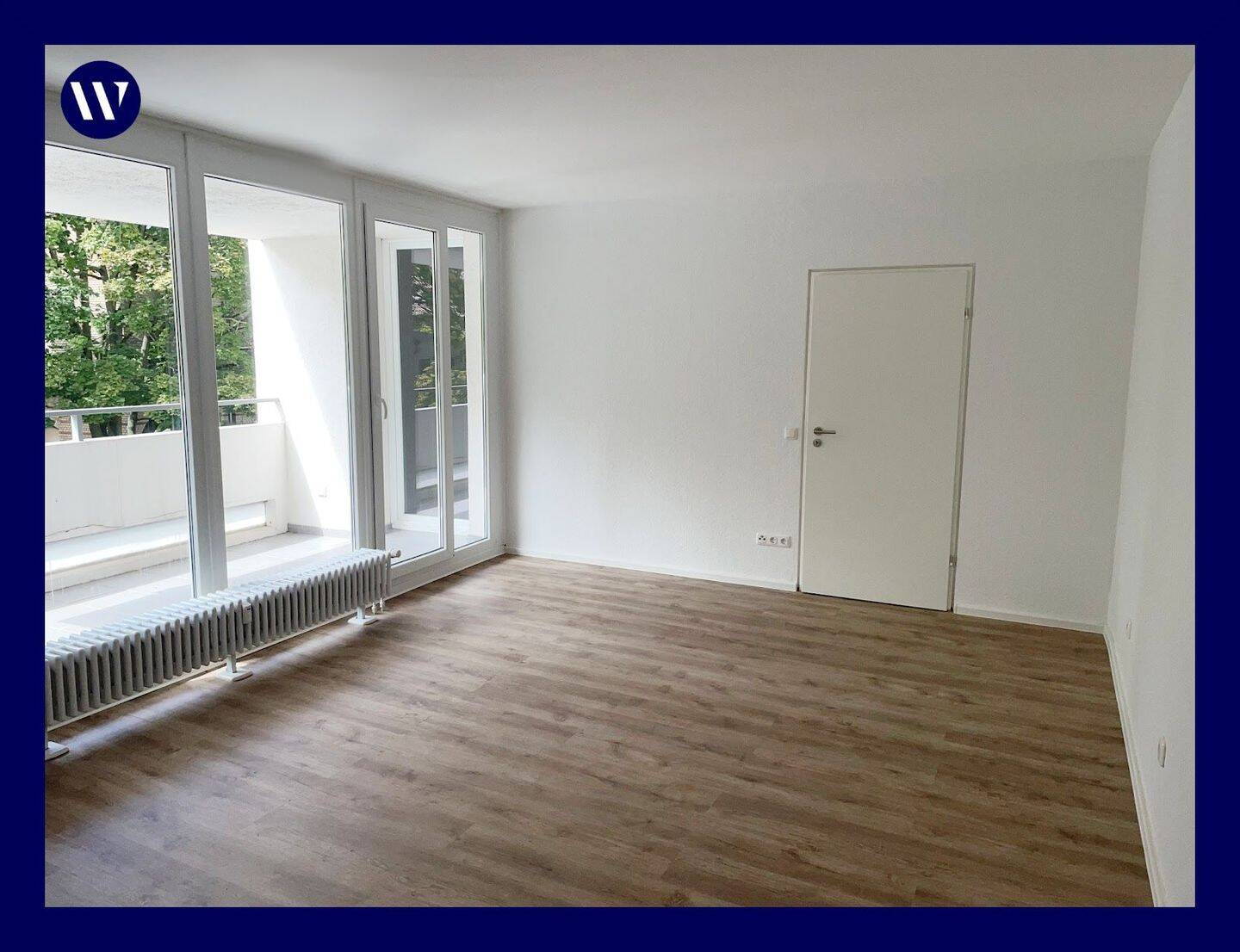 Helle + renovierte 2-Zimmer-Wohnung mit Balkon, guter Schnitt, separate Küche, Duschbad, Aufzug