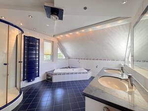 WOW! 170 m² -Platz-Traum-ETW mit Balkonen, 2 Duplexgaragen u.v.m. in Lauf a. d. Pegnitz – 91207 Lauf an der Pegnitz – Vorschaubild 8