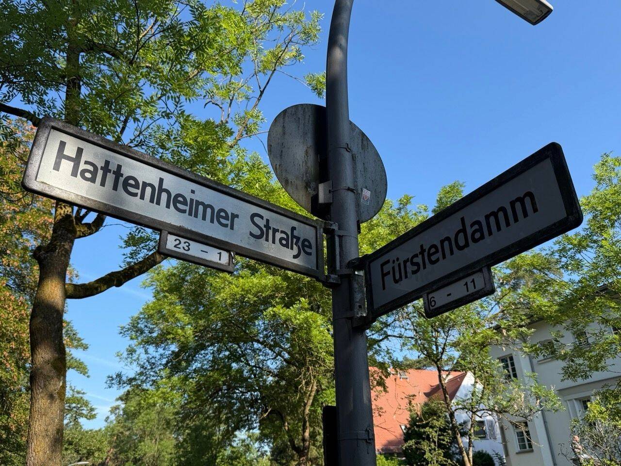 Frohnau - Großzügige Komfortwohnung mit 2 Balkonen in Toplage mit Befristung bis max. Sommer 2029! – Berlin – Vorschaubild 2