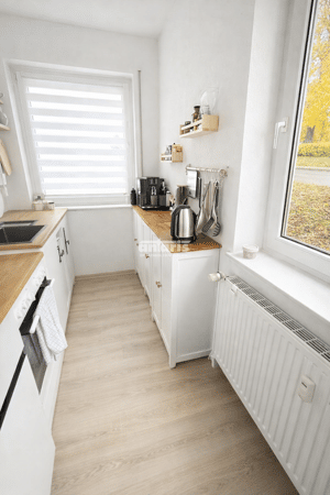 antaris Immobilien GmbH **Kompakte Kapitalanlage - vermietete 1-Zimmer-Wohnung mit Stellplatz** – 99100 Erfurt – Vorschaubild 3