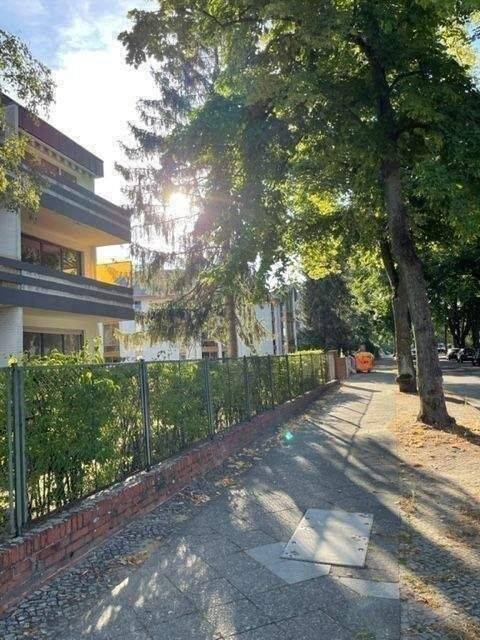 helle, moderne 2-Zimmer-Wohnung mit Balkon in Lichterfelde, provisionsfrei