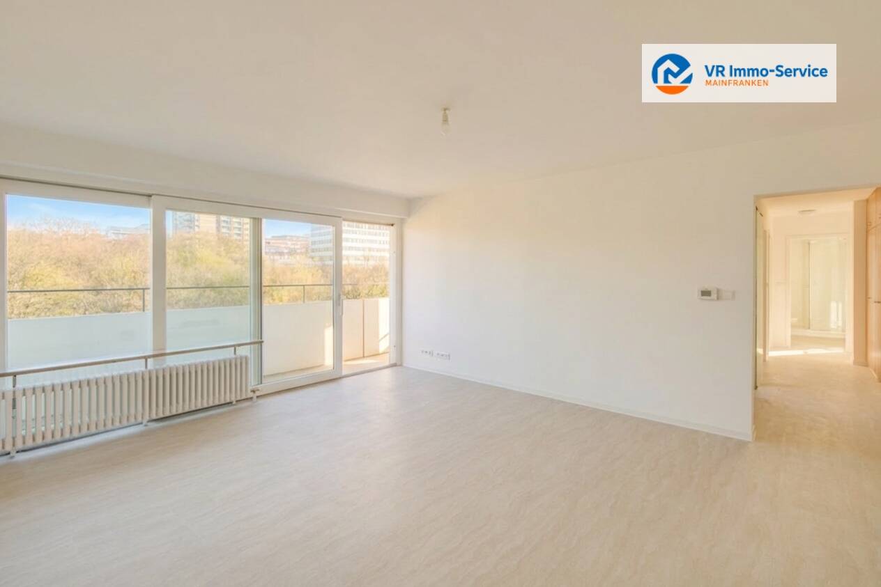 Modern und sofort bezugsfrei: 3 Zimmer, Einbauküche, Loggia und Stellplatz