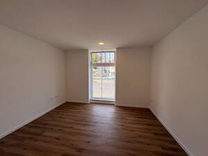 * modernisierte und schöne 4 Raumwohnung in beliebter Lage * – 1189 Dresden – Vorschaubild 8