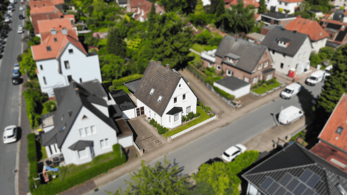 Einfamilienhaus mit Entwicklungspotential in begehrter Wohnlage! – Oldenburg – Vorschaubild 5