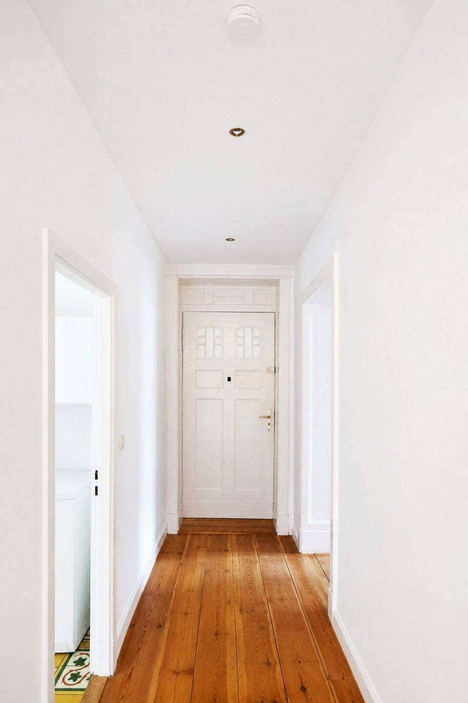 Bezugsfrei! 3-Zimmer-Altbau mit Blick auf den Schillerpark - 2 Balkone – Berlin – Vorschaubild 3