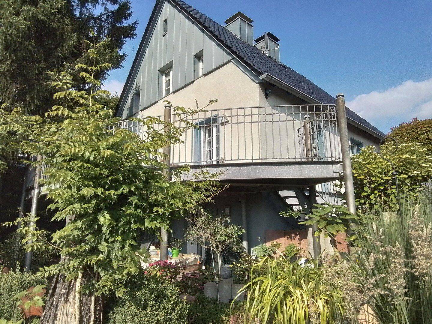 Freist. Einfamilienhaus mit großem Garten