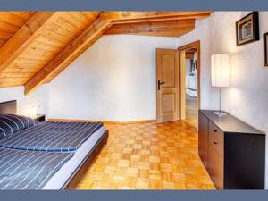 Möbliert: Gemütlich, geräumig und mit Balkon – 80935 München – Vorschaubild 4