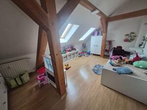 Mit Einbauküche - 3 Raumwohnung in der Reuterstraße im Dachgeschoss sucht neuen Mieter - Gartenmitnutzung inklusive! – 99867 Gotha – Vorschaubild 7