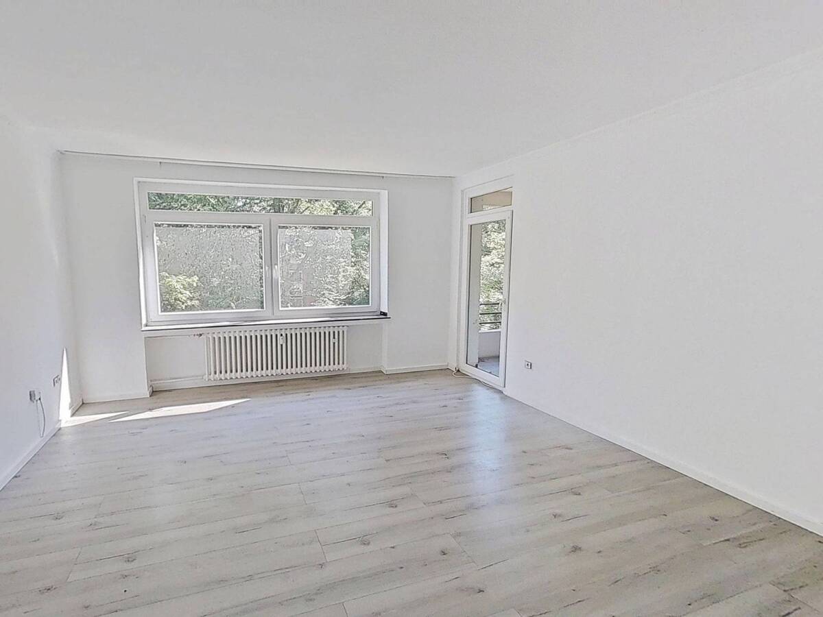 Geräumige 3-Zimmer-Wohnung mit BALKON in ruhiger Wohnlage – 33659 Bielefeld – Bild 1 von 9