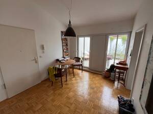 Gepflegte 2,5-Zi.-Wohnung mit 17 m² Dachterrasse und Domblick im mittleren Westen – 93049 Regensburg – Vorschaubild 4