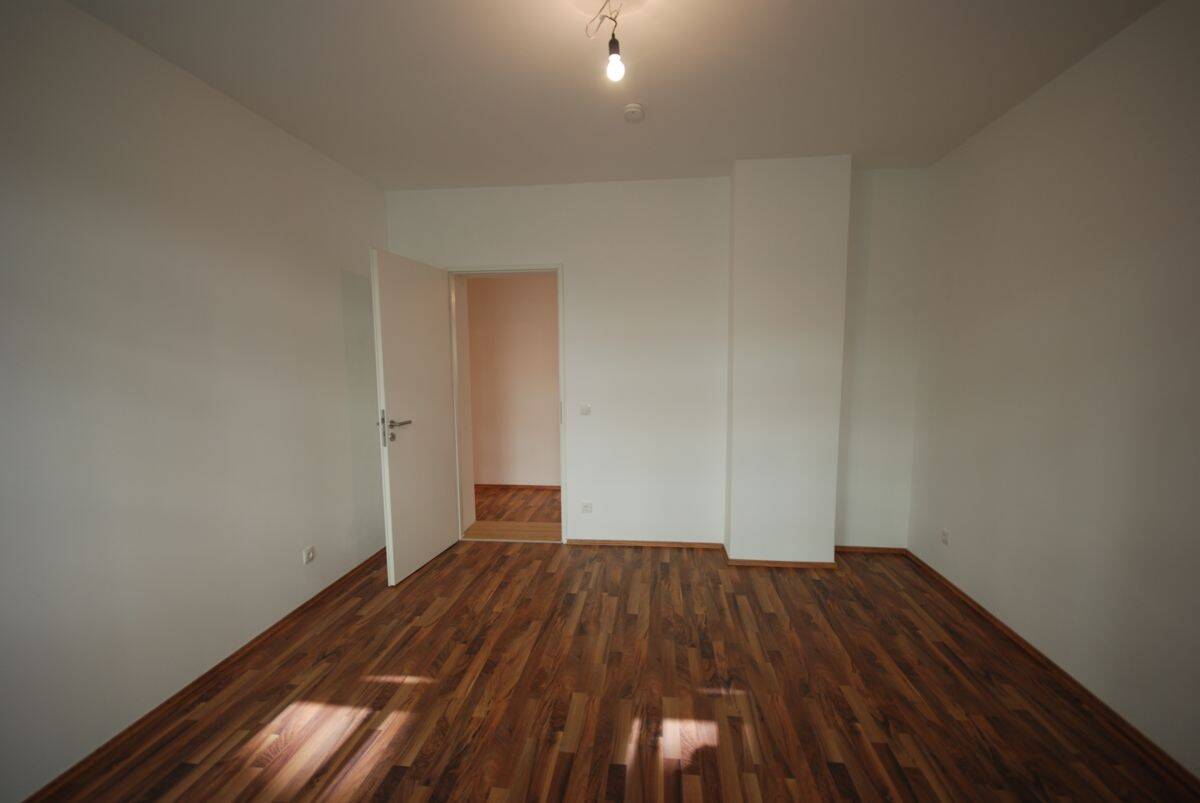 Stilsicher sanierte Altbauwohnung in Schoppershof – Nürnberg – Vorschaubild 4