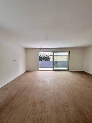 Moderne Doppelhaushälfte mit Garten, Photovoltaik & Gründach – 12487 Berlin – Vorschaubild 6