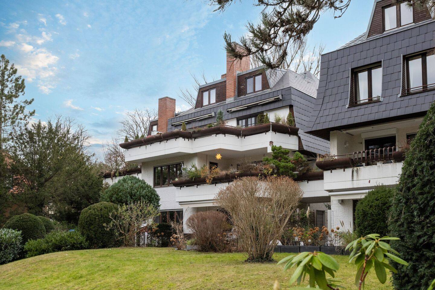 Großzügige Maisonettewohnung mit weitläufiger Dachterrasse in begehrter Lage von Berlin-Grunewald – Berlin – Vorschaubild 3