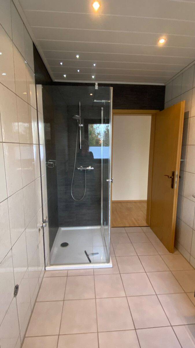 Moderne, frisch renovierte Maisonette mit Atelier – Wolfsburg – Vorschaubild 5