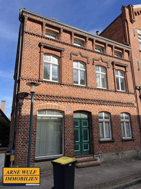 **3 Familienhaus im Stadtzentrum von Grabow** – Grabow – Vorschaubild 2