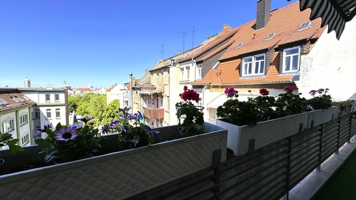 Moderne Penthouse-Wohnung mit Balkon im Herzen von Leipzig – Leipzig – Bild 1 von 9